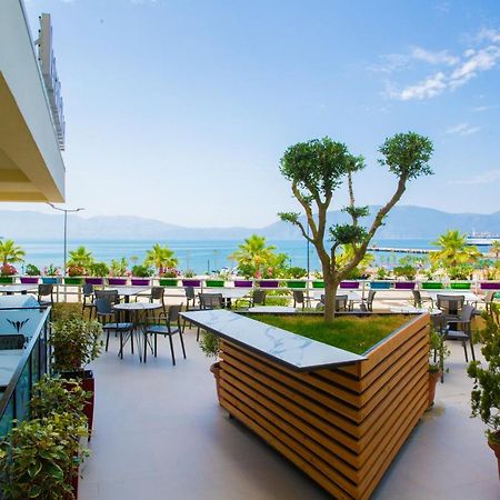 Veranda Boutique Hotel Vlore Bagian luar foto