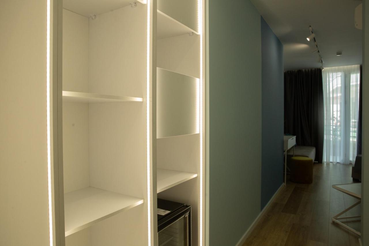 Veranda Boutique Hotel Vlore Bagian luar foto