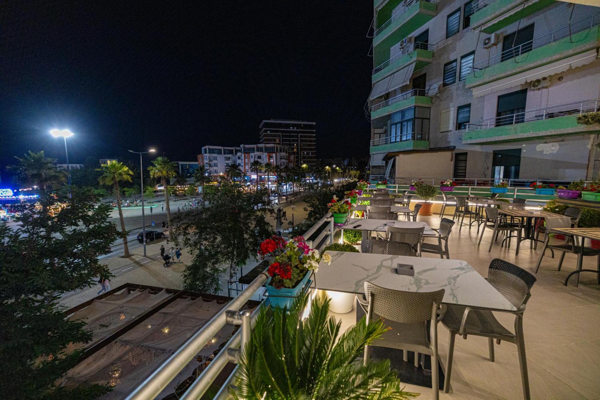 Veranda Boutique Hotel Vlore Bagian luar foto