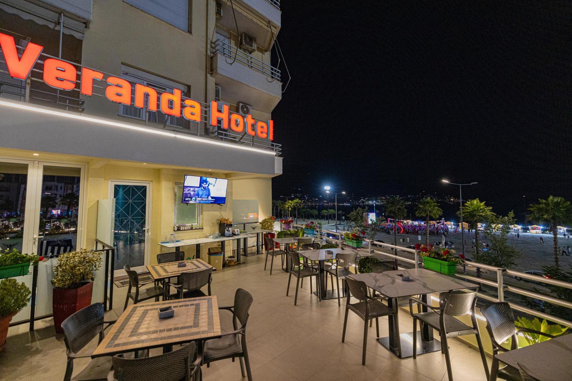 Veranda Boutique Hotel Vlore Bagian luar foto