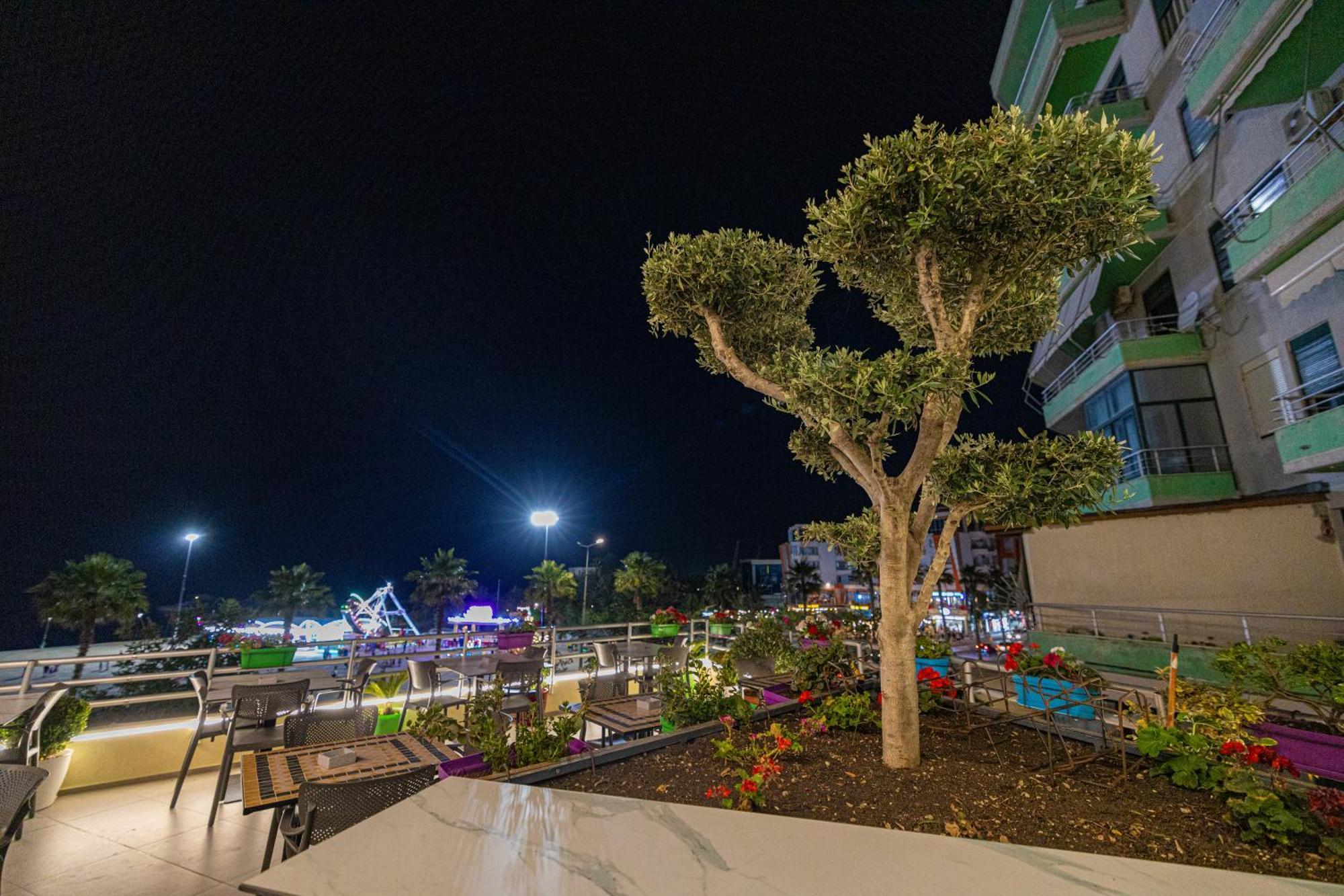 Veranda Boutique Hotel Vlore Bagian luar foto
