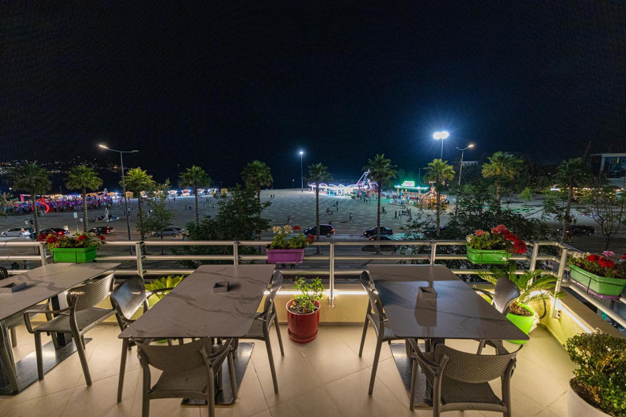 Veranda Boutique Hotel Vlore Bagian luar foto